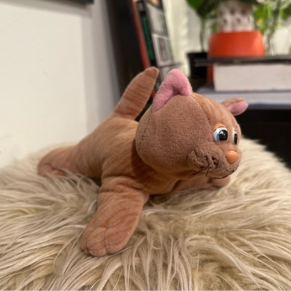 Pound Purry Vintage 80s 90s Plush Cat Great vintage condition Classic toy Tonka - Picture 1 of 7